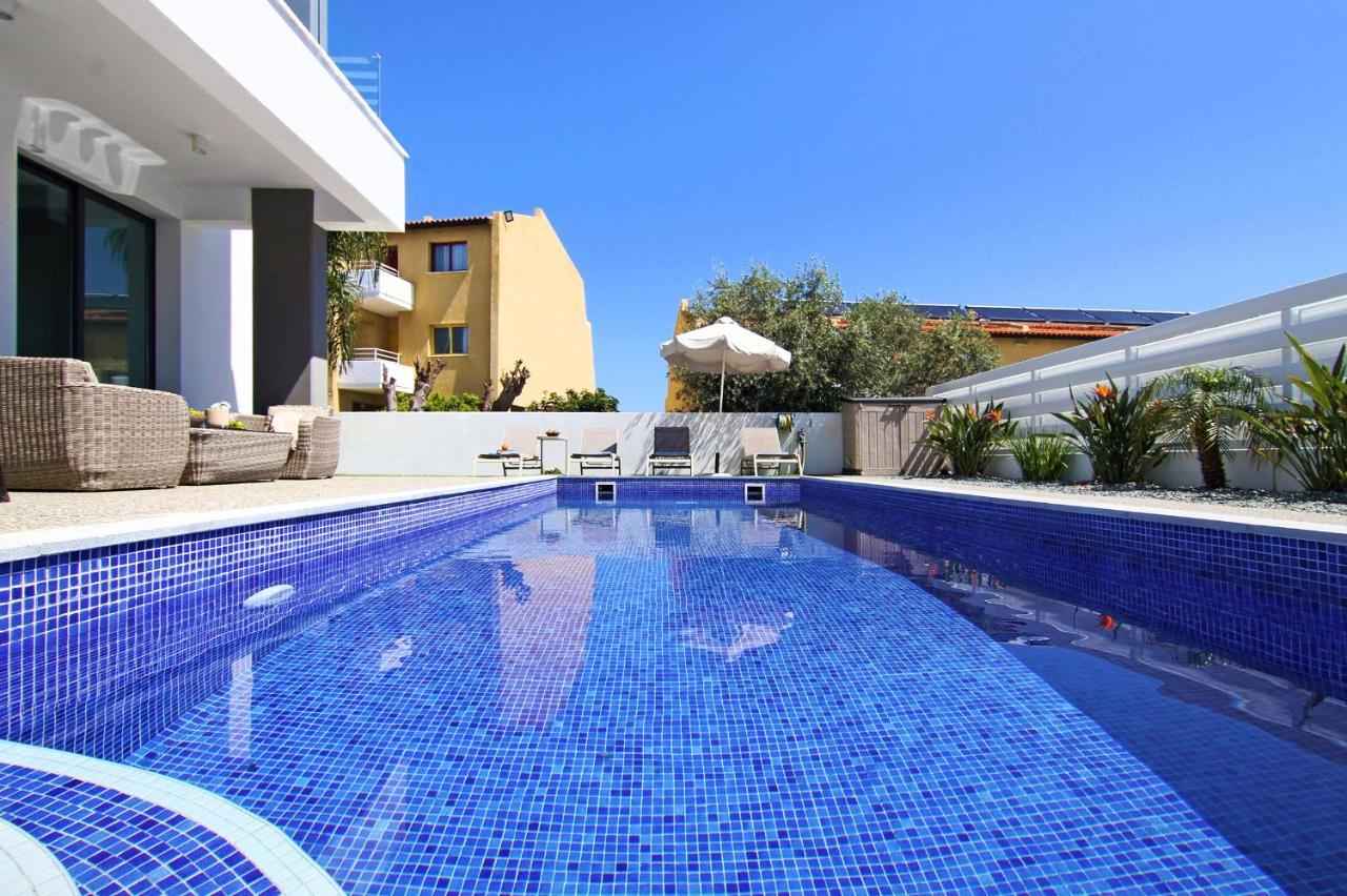 Villa Megan Протарас Екстериор снимка